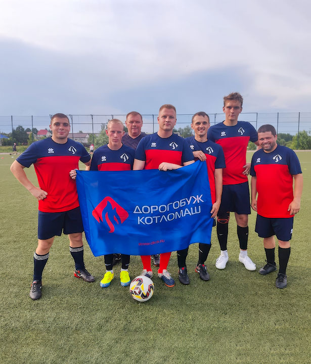 Футбольная команда «ДКМ» принимает участие в Открытом турнире по футболу города Сафоново